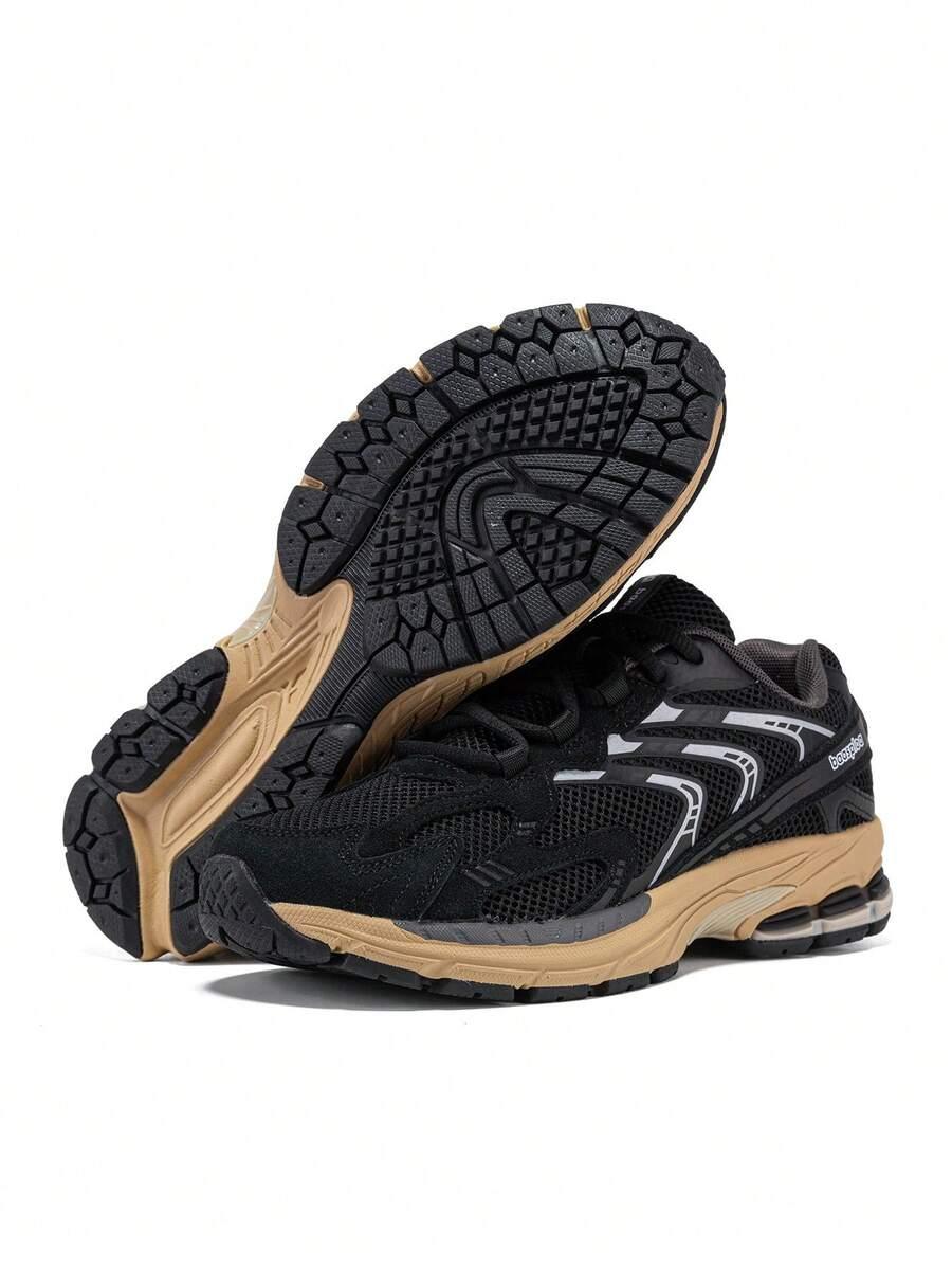 czarne buty sportowe