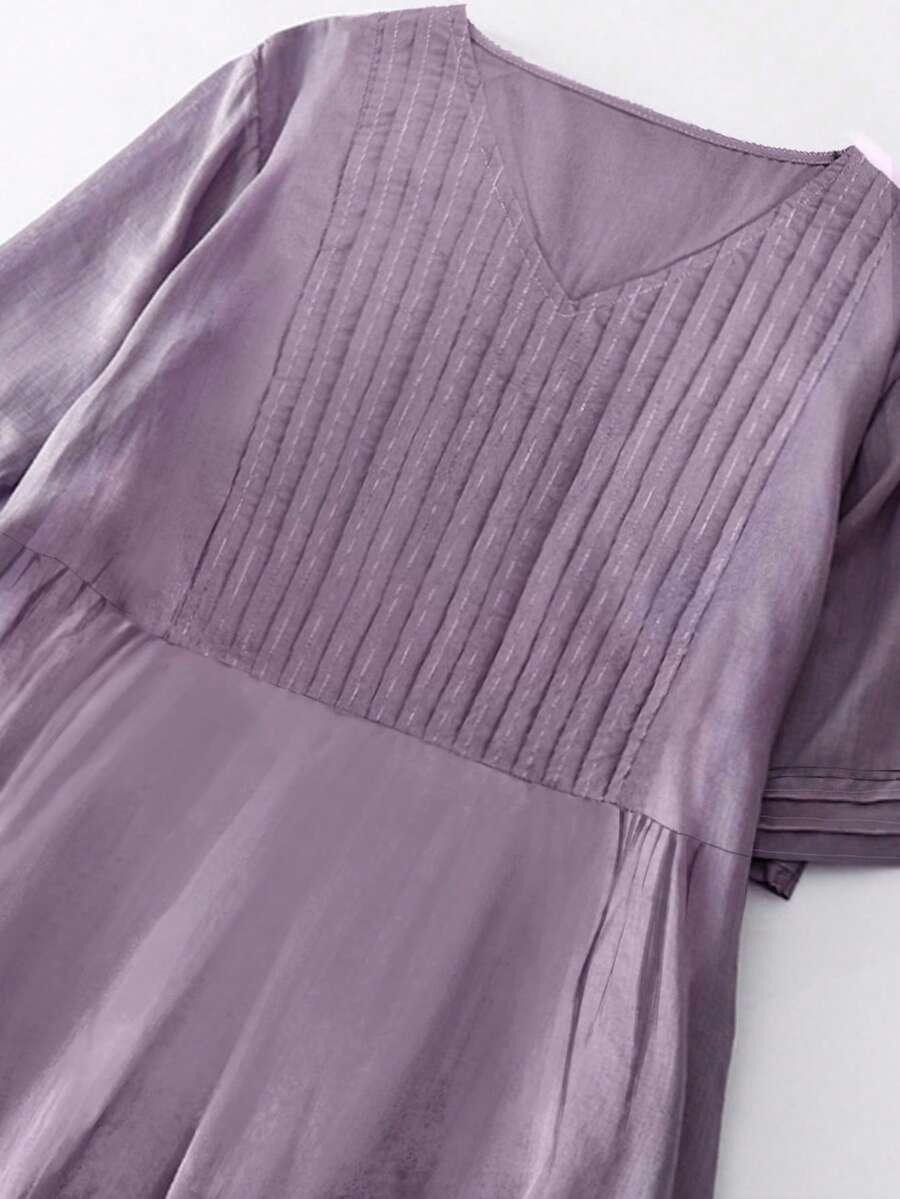 fioletowa sukienka v neck