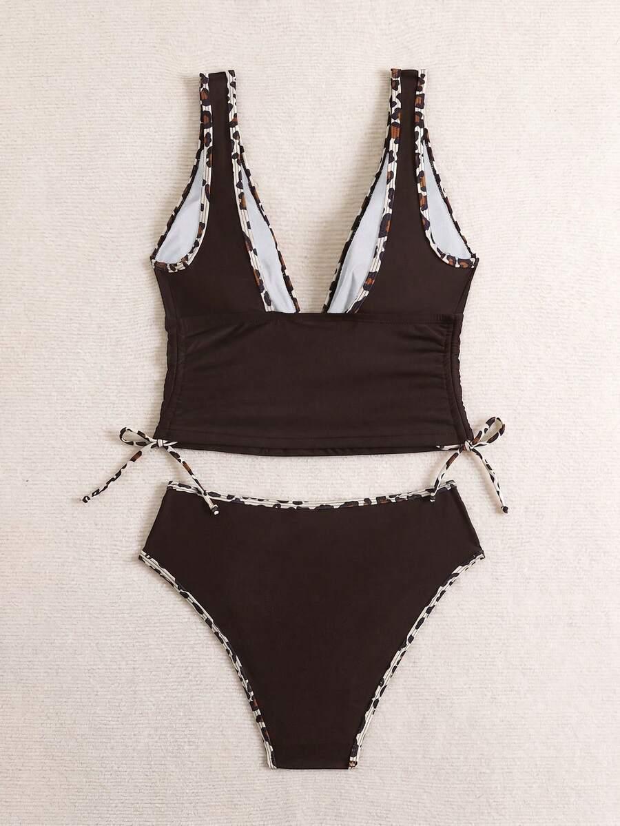 brązowa góra od bikini