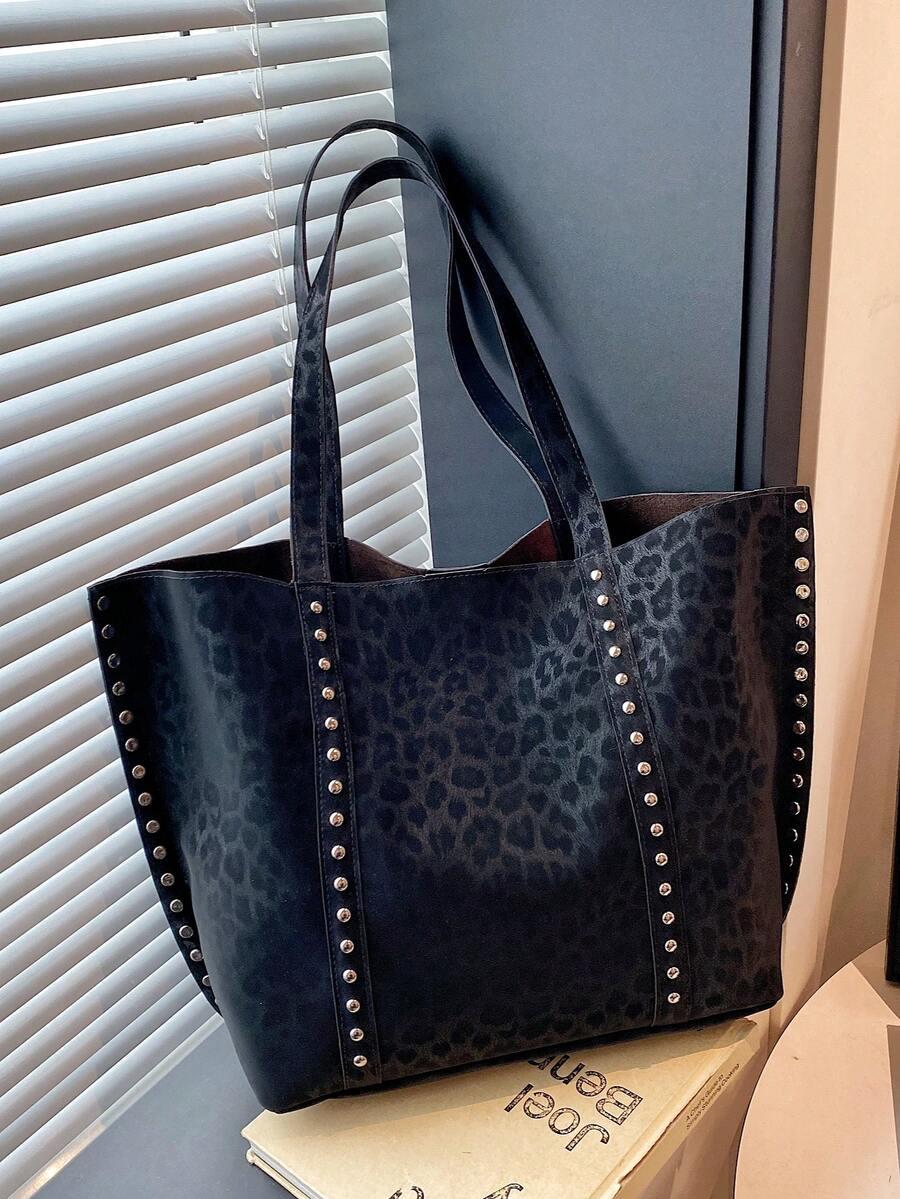 czarna torba animal print