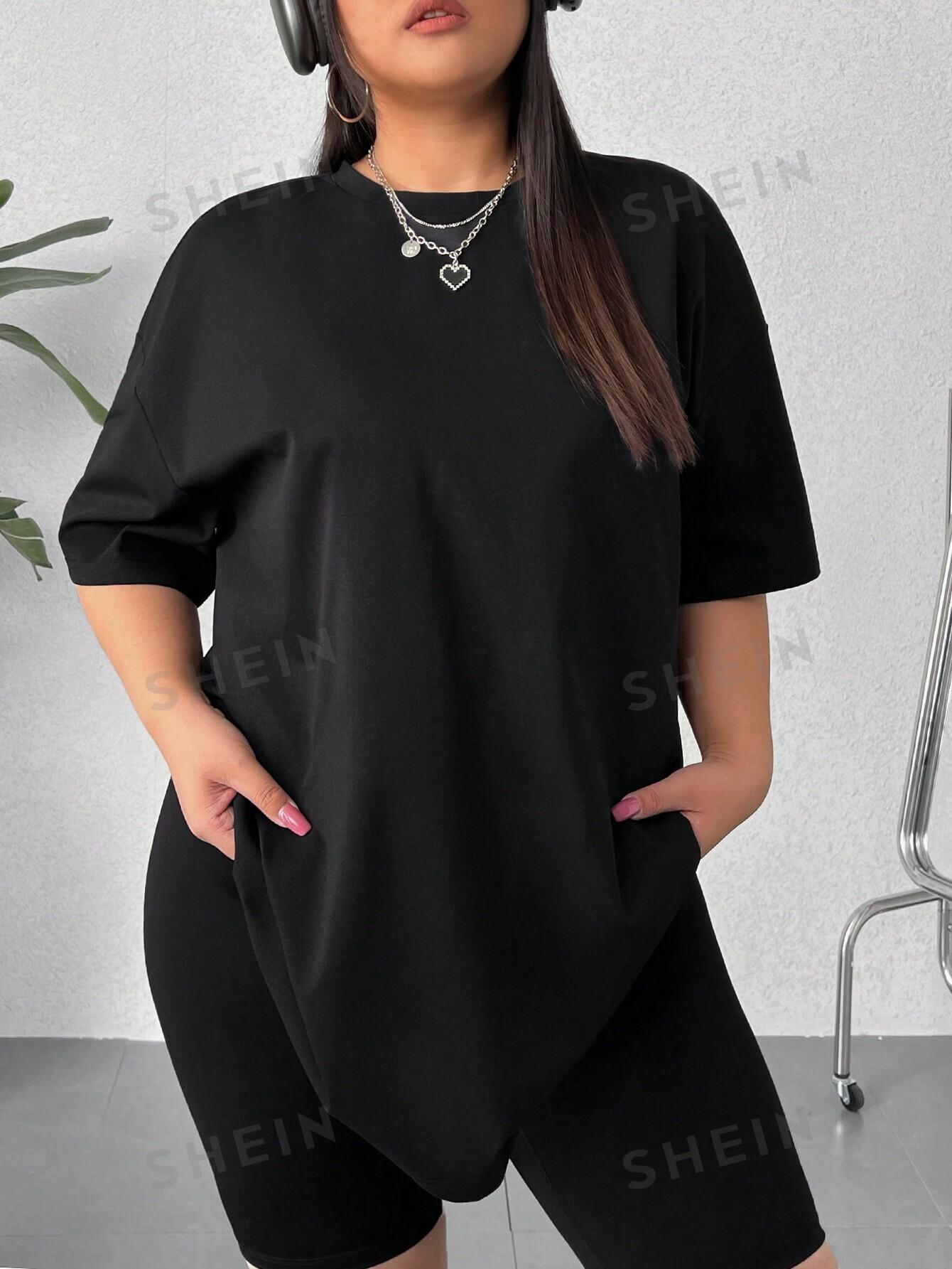 CZARNY LUŹNY T-SHIRT