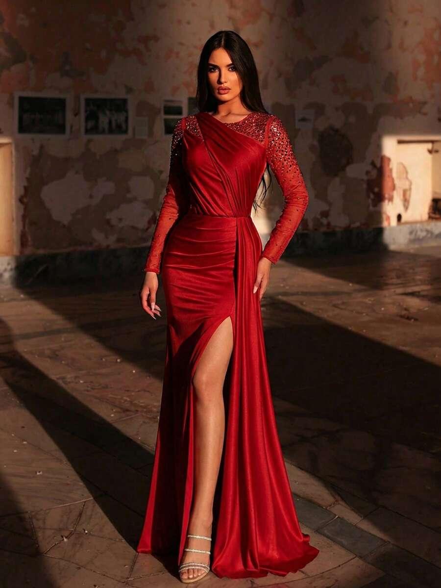 czerwona maxi sukienka zdobienie 