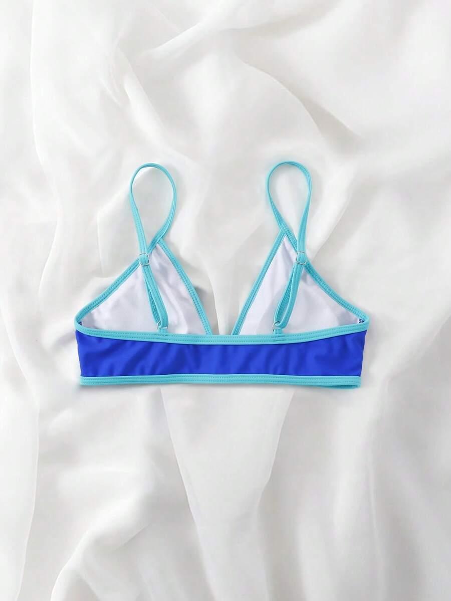 niebieska góra od bikini