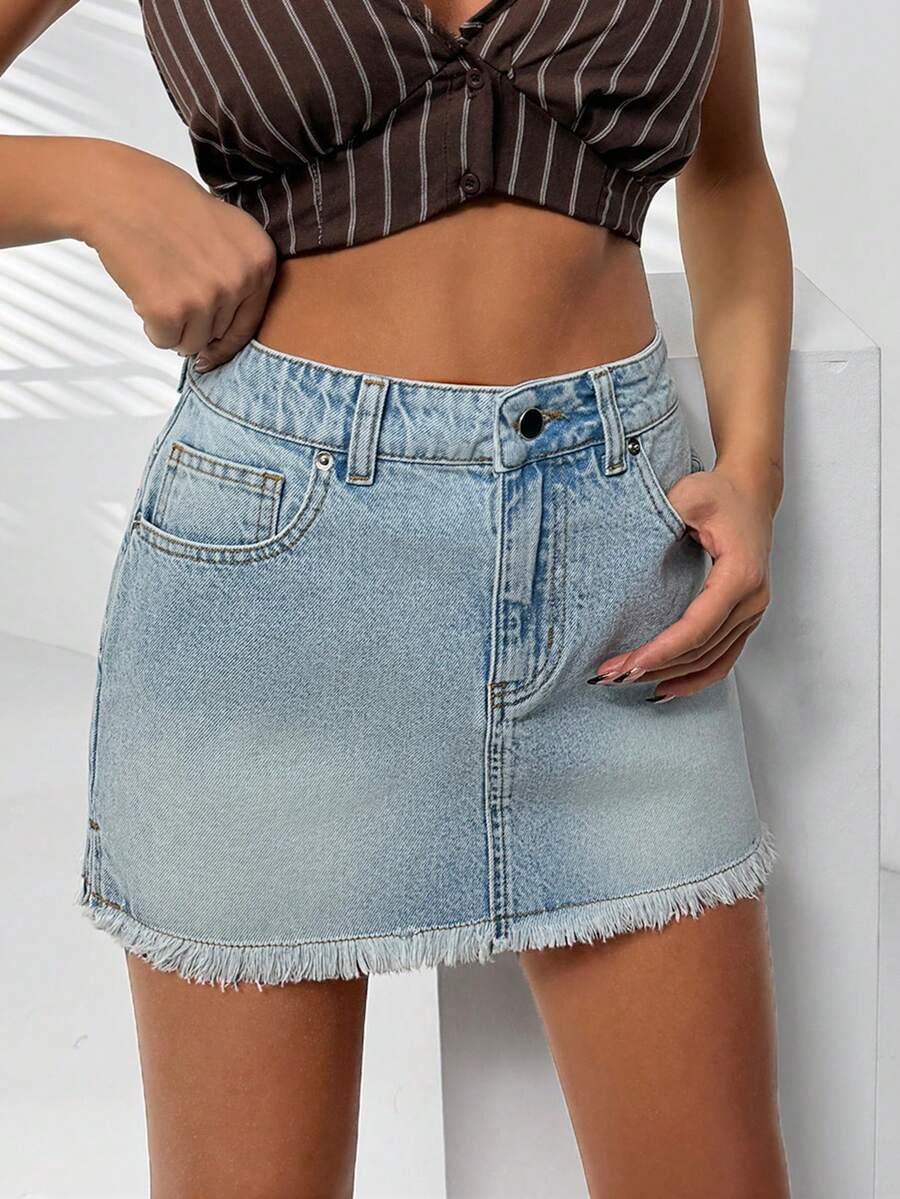 niebieska jeansowa mini spódnica