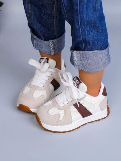 sznurowane buty sportowe 