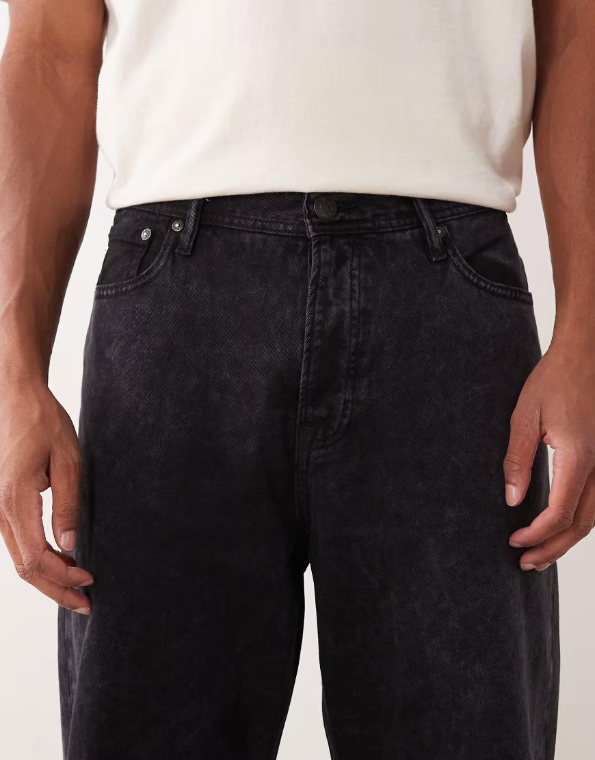 czarne spodnie jeans guziki