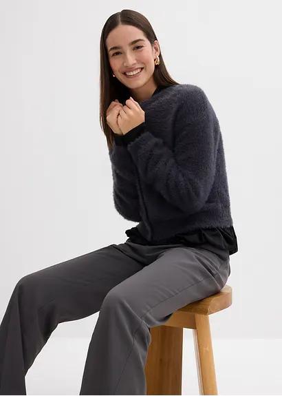 szary dzianinowy sweter 