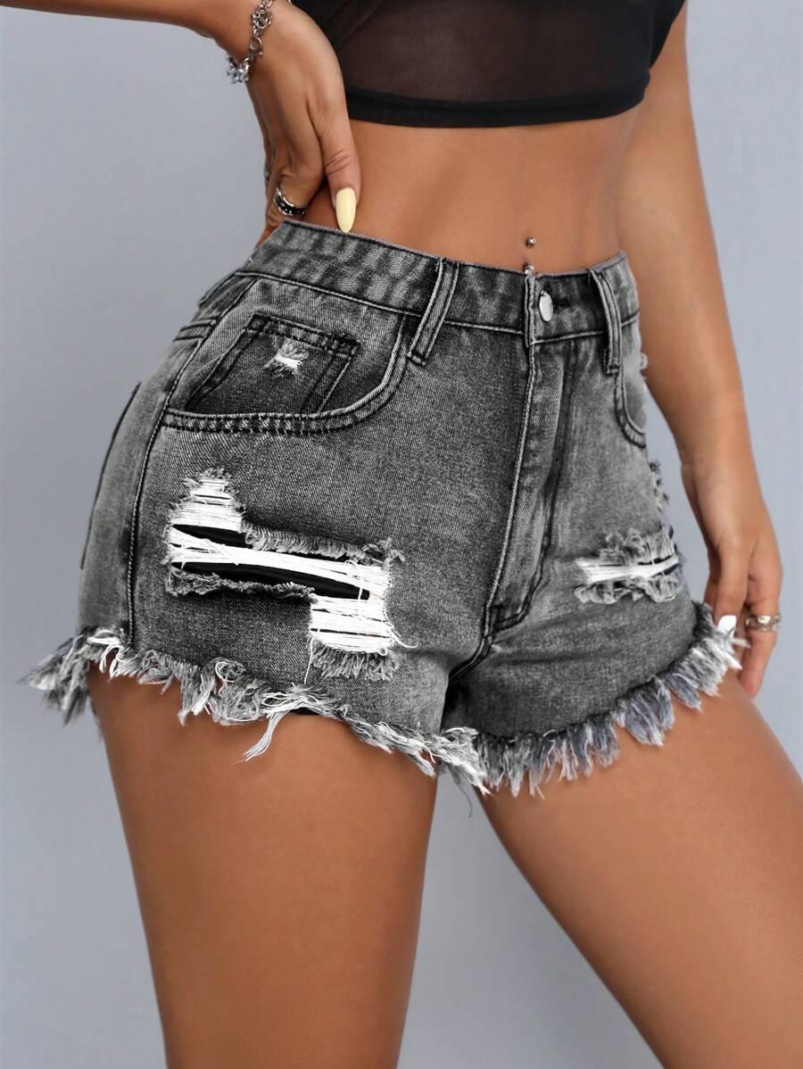 szare spodenki jeans przetarcia