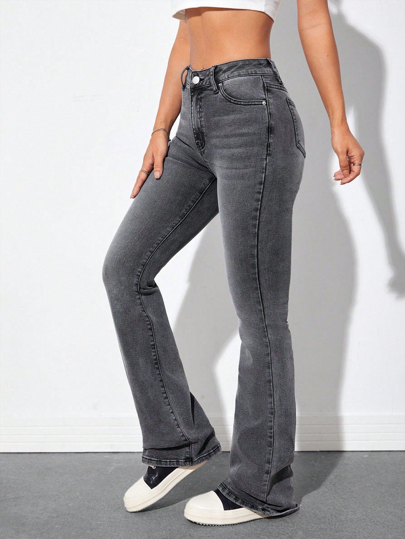 szare spodnie flare jeans kieszenie