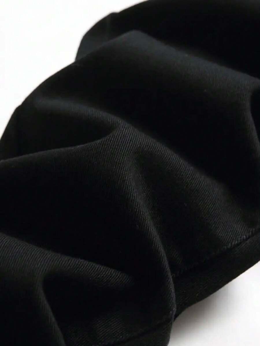 CZARNE SPODNIE JEANS ZAMEK