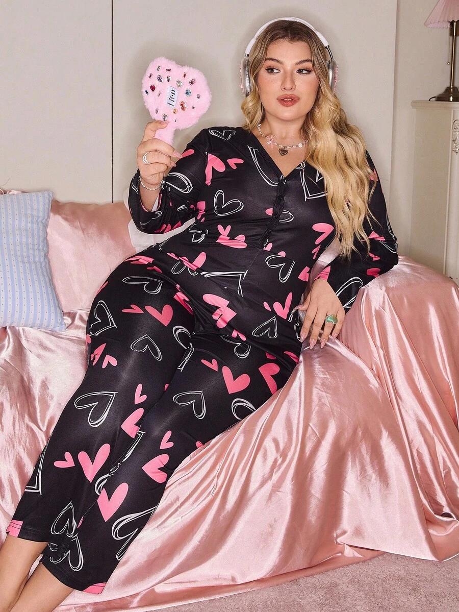 PIŻAMA KOMBINEZON ONESIE wzór serca