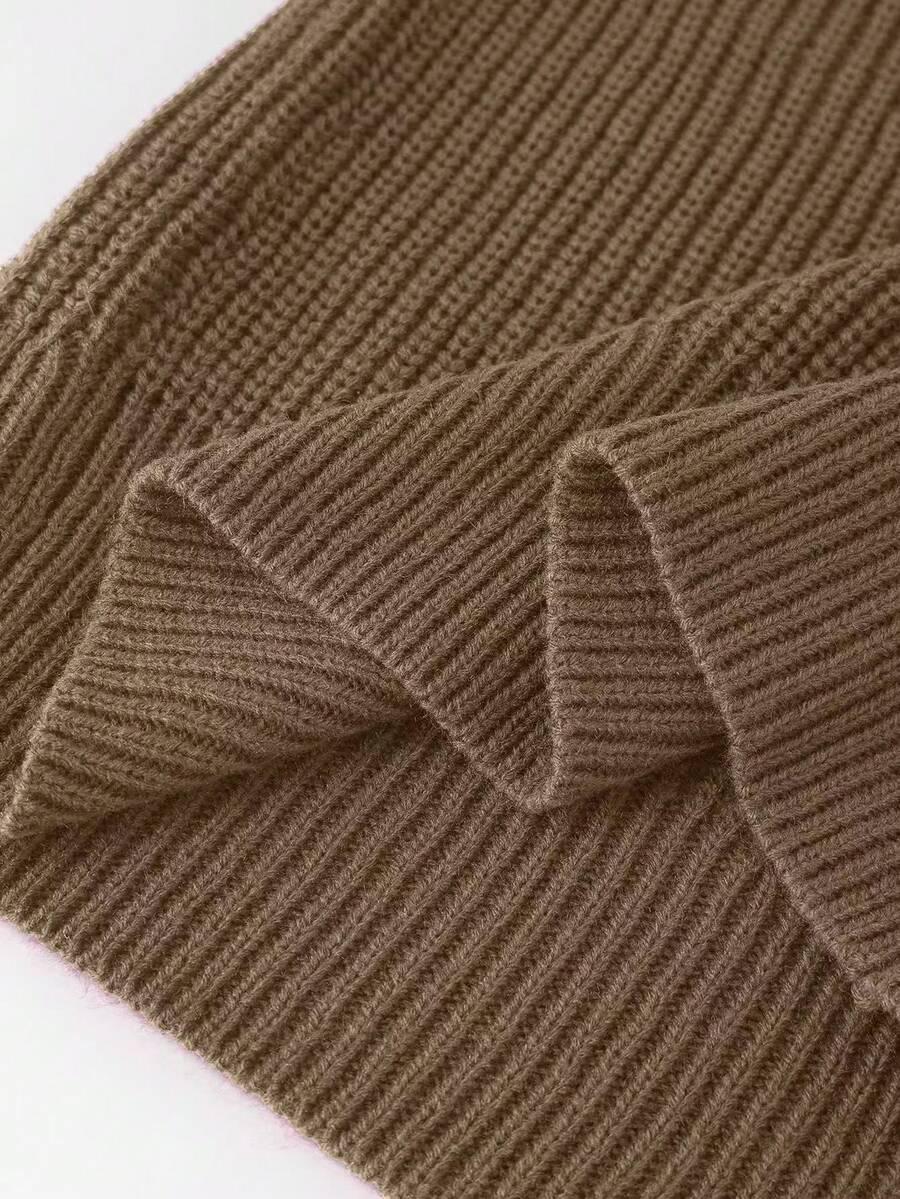 brązowy sweter okrągły dekolt 