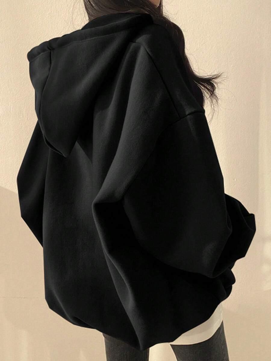 CZARNA BLUZA Z KAPTUREM OVERSIZE