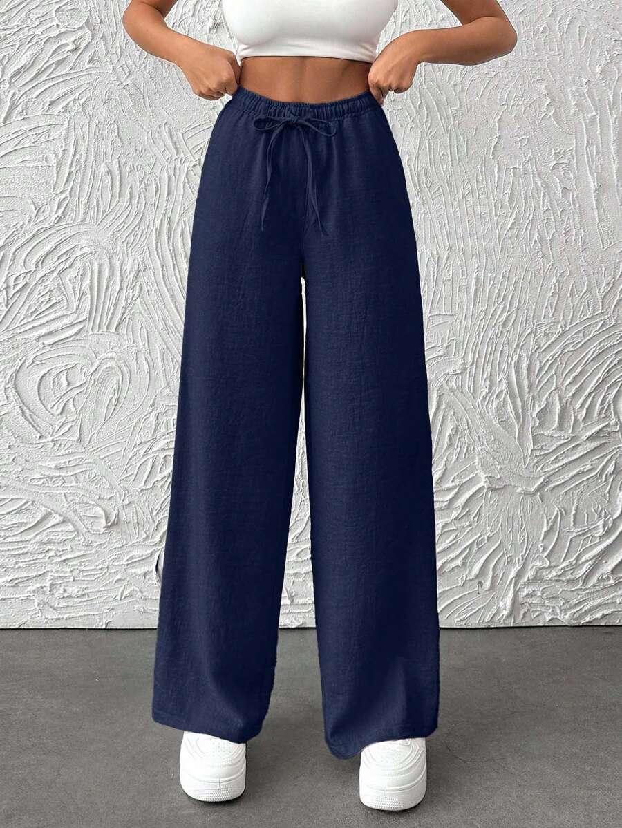 granatowe spodnie casual 