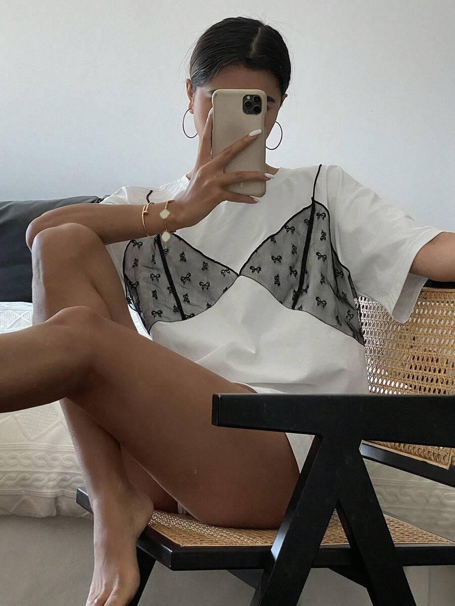 BIAŁY T-SHIRT WZÓR