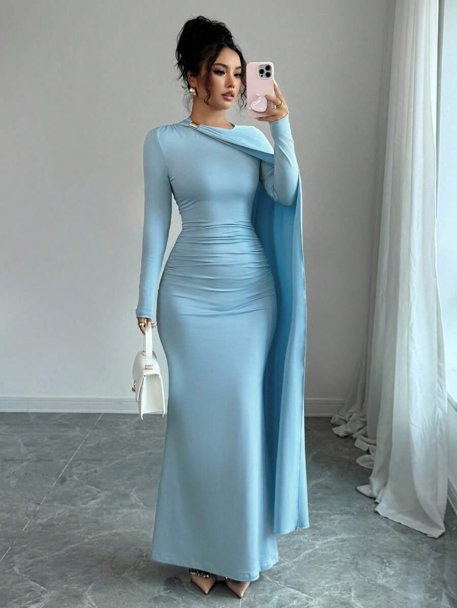 niebieska maxi sukienka