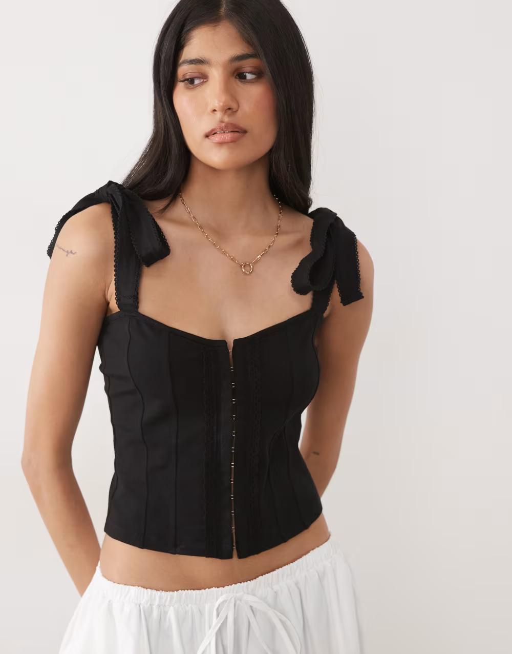 CZARNY TOP GORSET