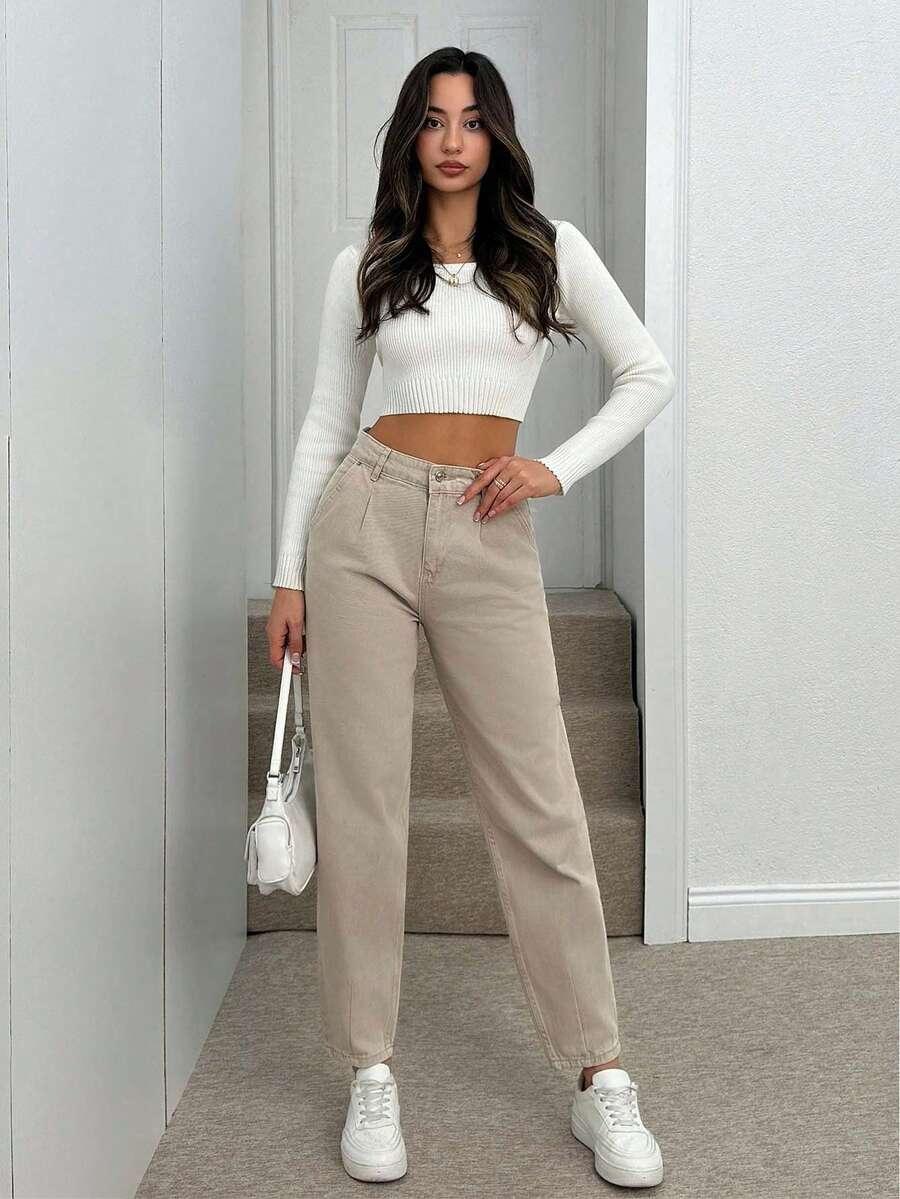 beżowe spodnie jeans 