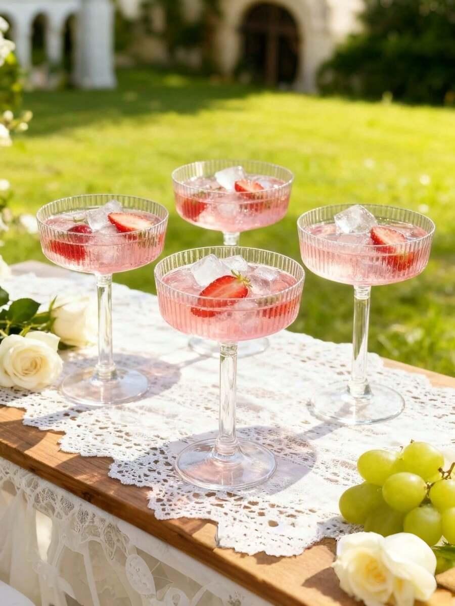 plastikowy kieliszek do martini
