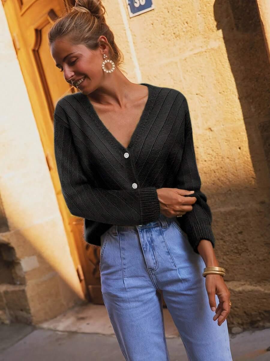  CZARNY SWETER V-NECK GUZIKI