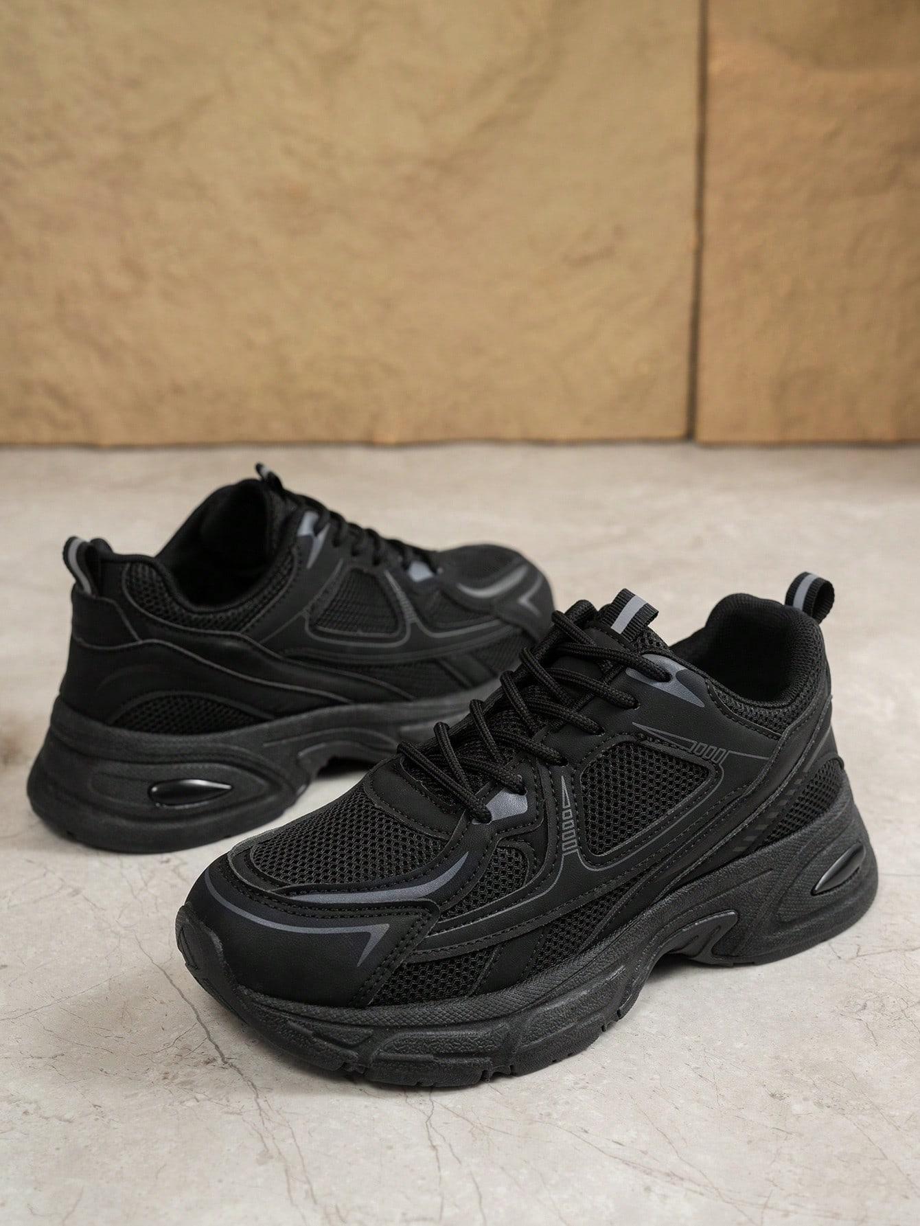 czarne buty sportowe 