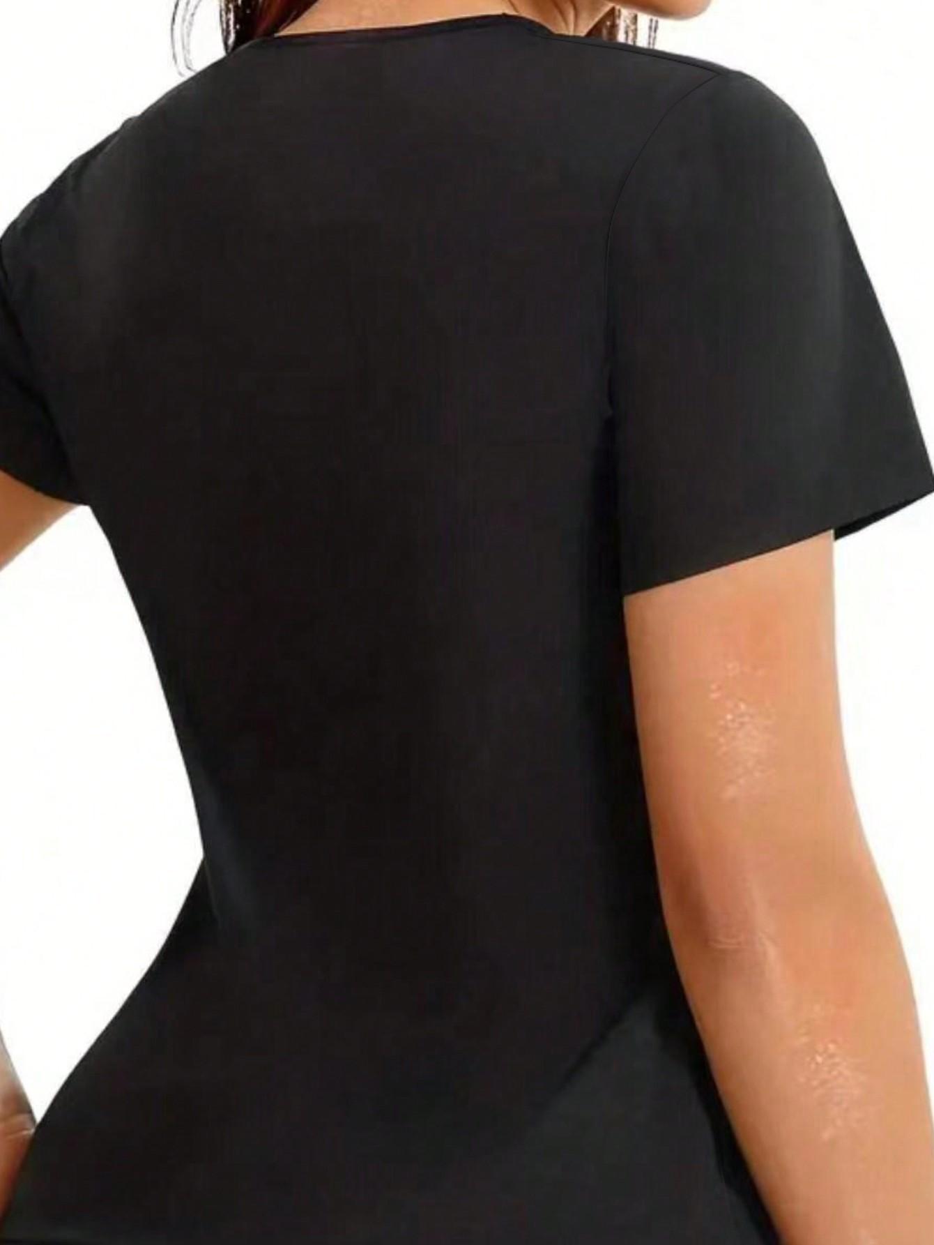 CZARNY T-SHIRT okrągły dekolt 