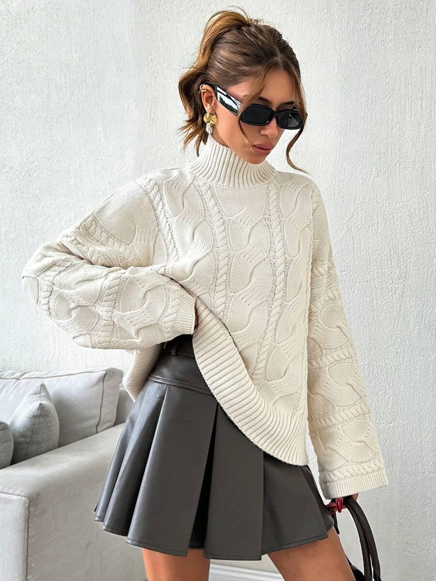 BEŻOWY SWETER WZÓR