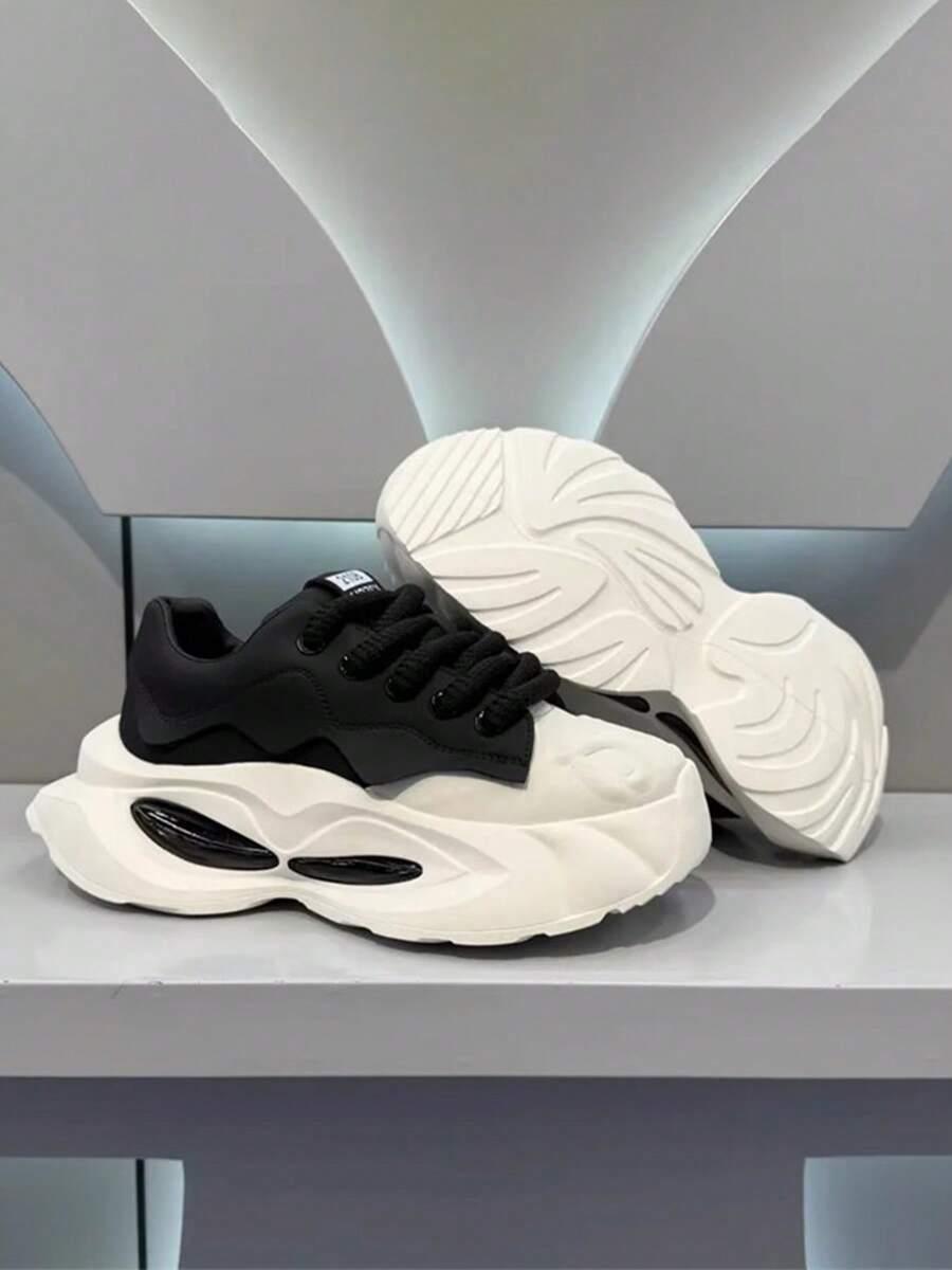 SZNUROWANE BUTY SPORTOWE 