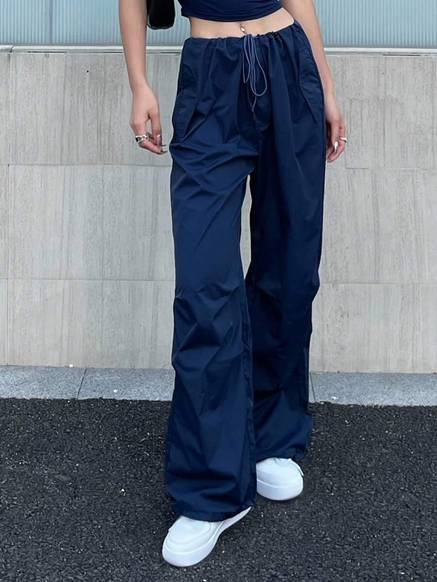 granatowe spodnie casual 