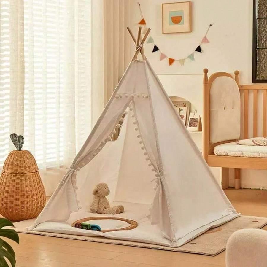 biały namiot tipi