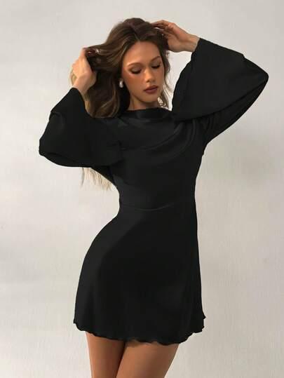 czarna mini sukienka 
