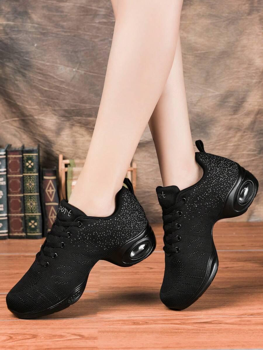czarne buty sportowe 