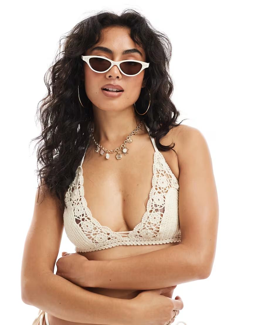beżowa góra od bikini
