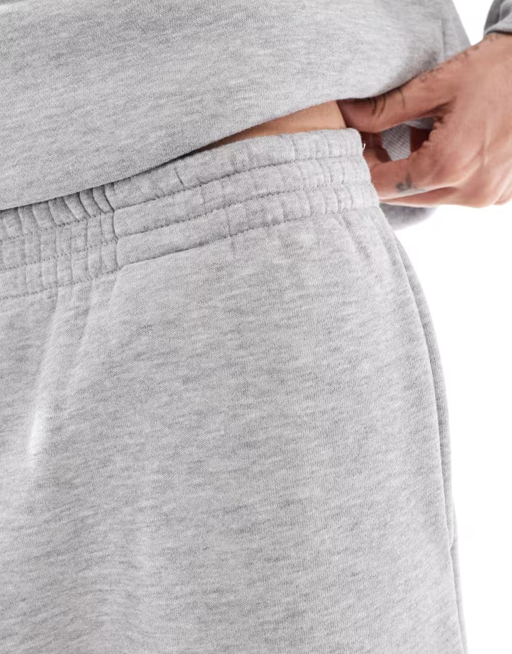 szare bawełniane spodnie dresowe typu joggers