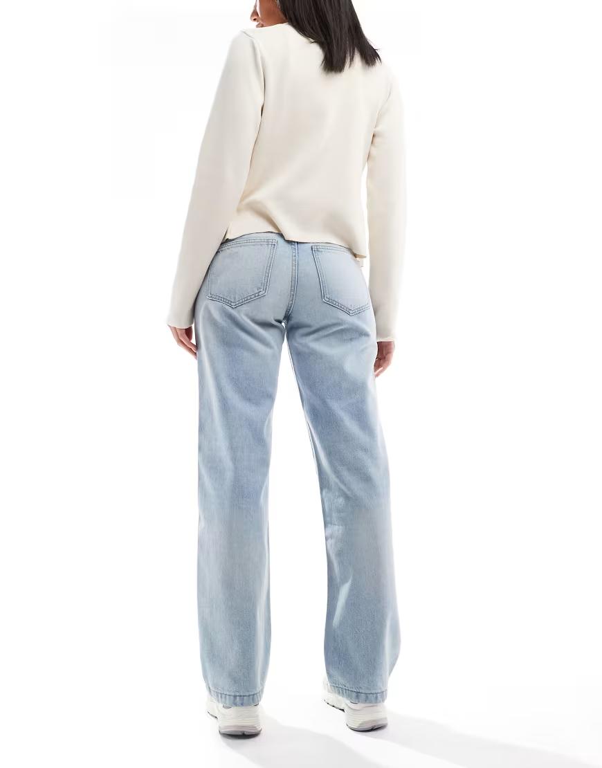 NIEBIESKIE SPODNIE JEANS Z OBNIŻONYM STANEM