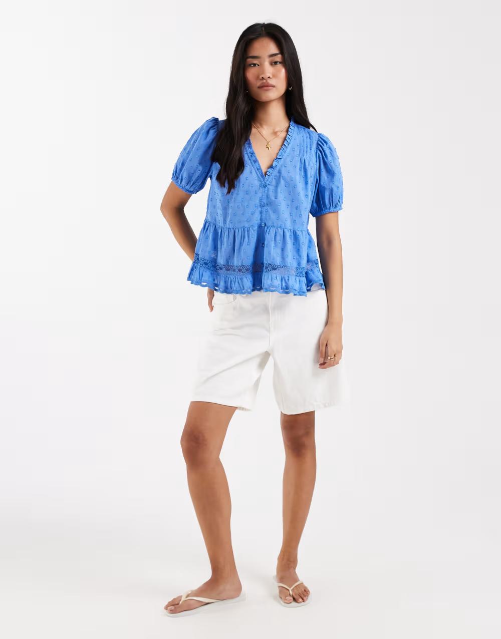niebieska bluzka v-neck