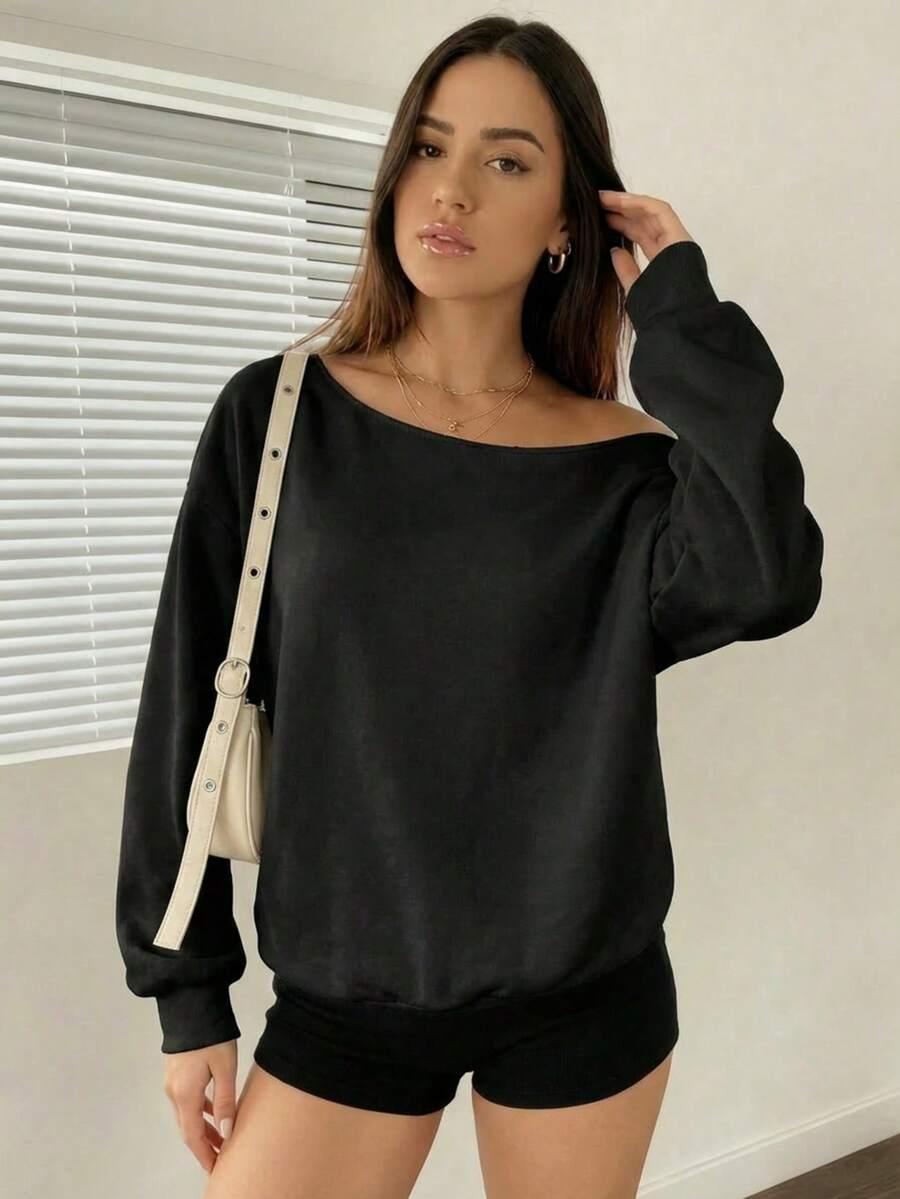 czarna bluza asymetria 