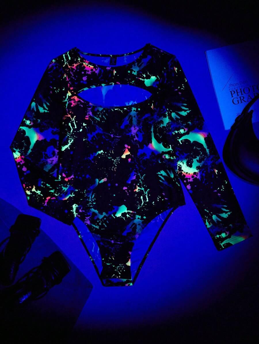 body długi rękaw print wycięcie