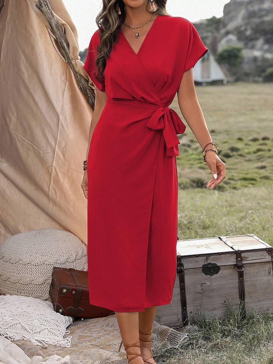 czerwona midi sukienka