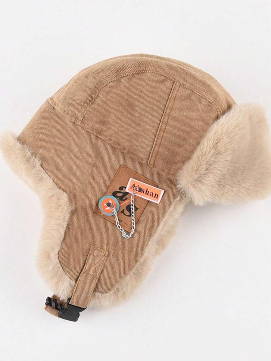 brązowa czapka uszatka
