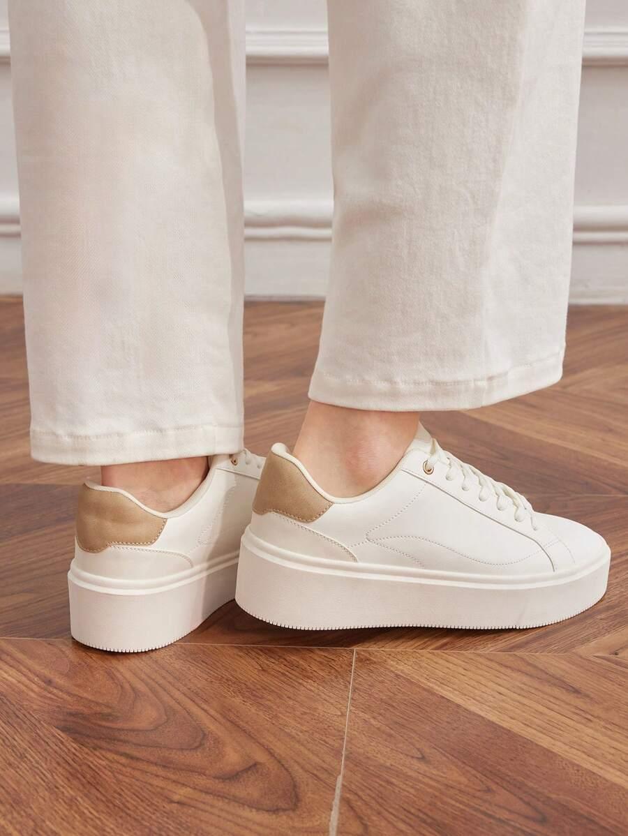 BIAŁE SPORTOWE BUTY