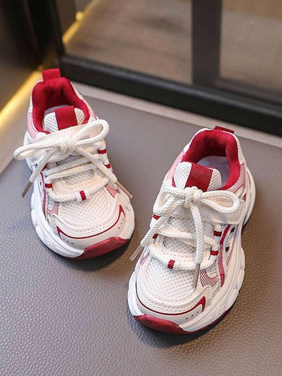 sznurowane buty sportowe 