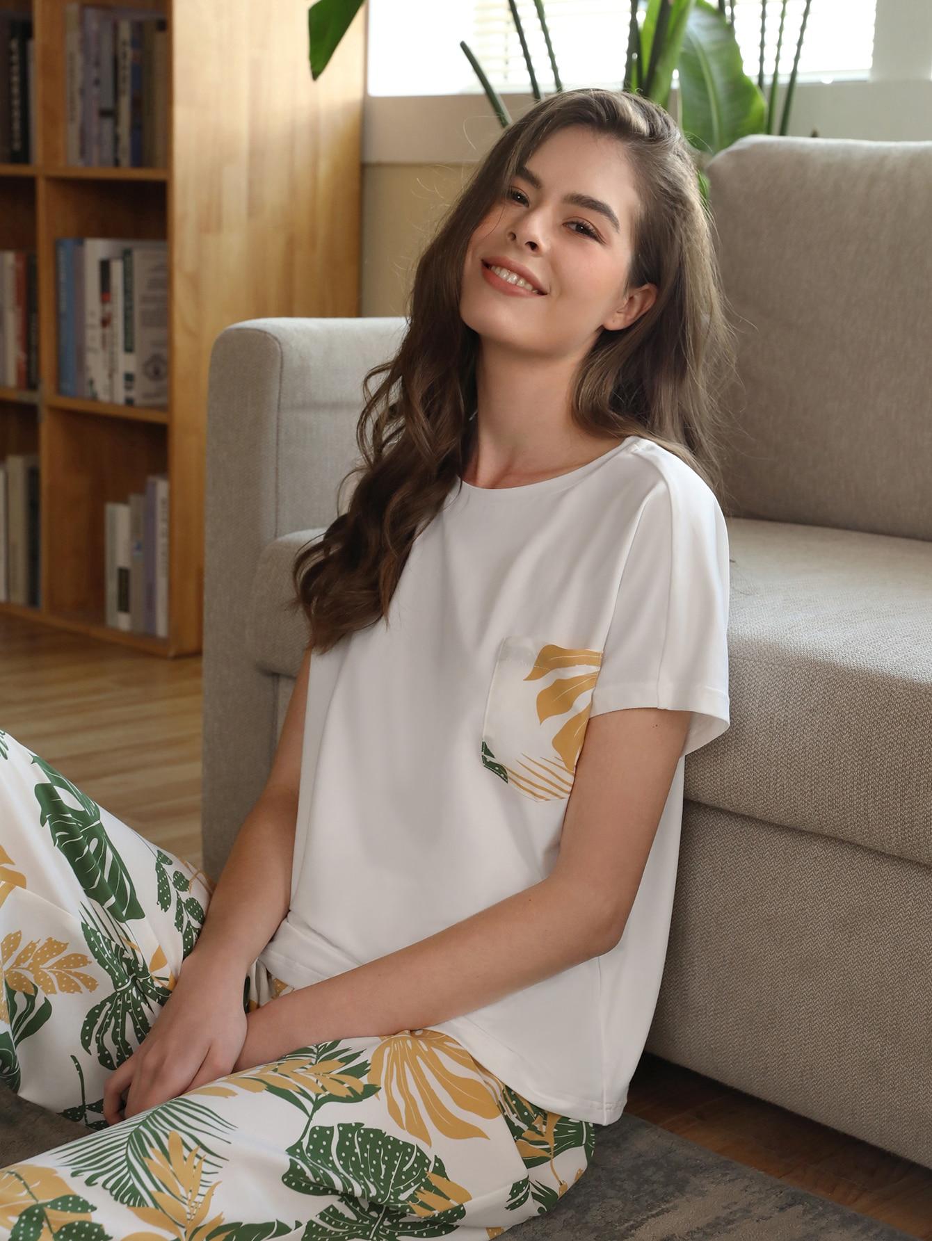 biały t-shirt piżama