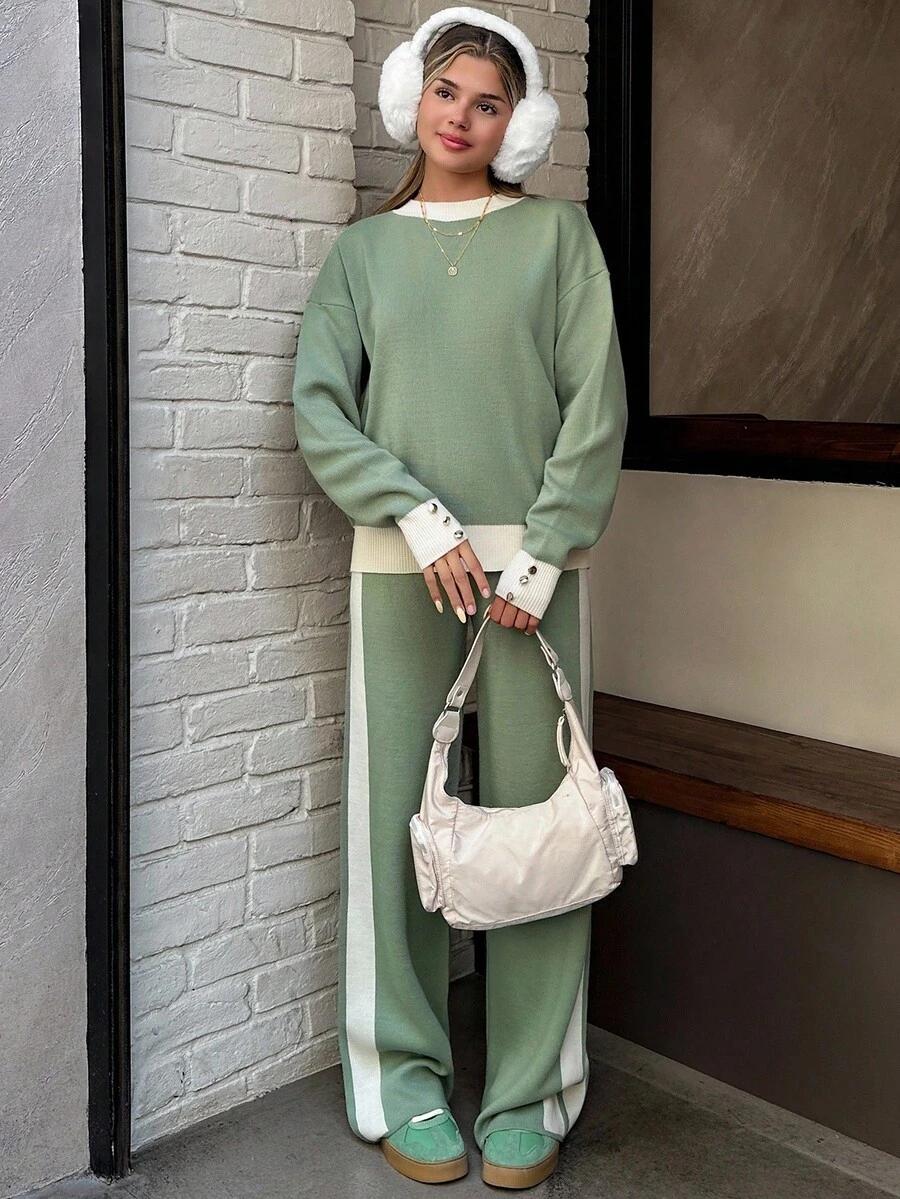 SWETER SPODNIE KOMPLET