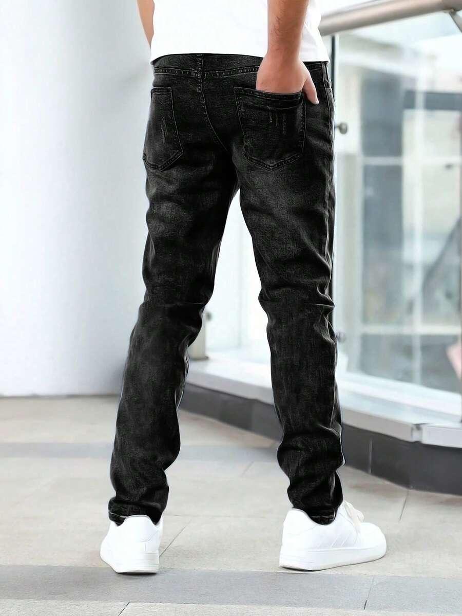 czarne spodnie jeans