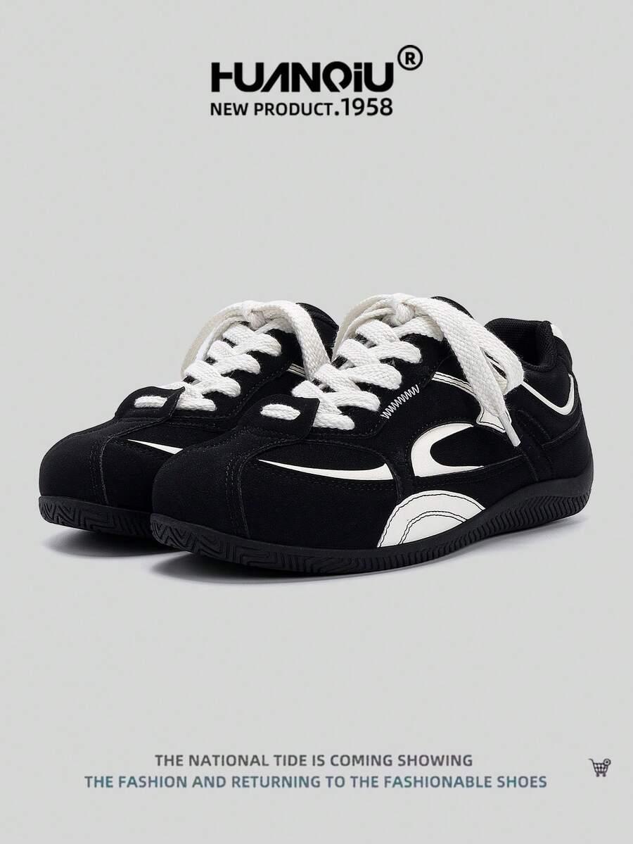 czarne buty sportowe