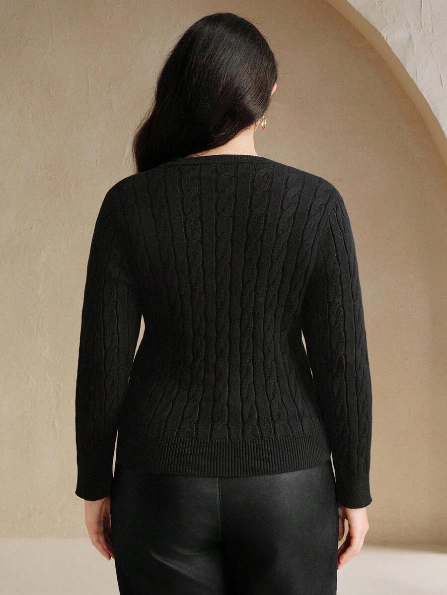 CZARNY SWETER ZDOBIENIE