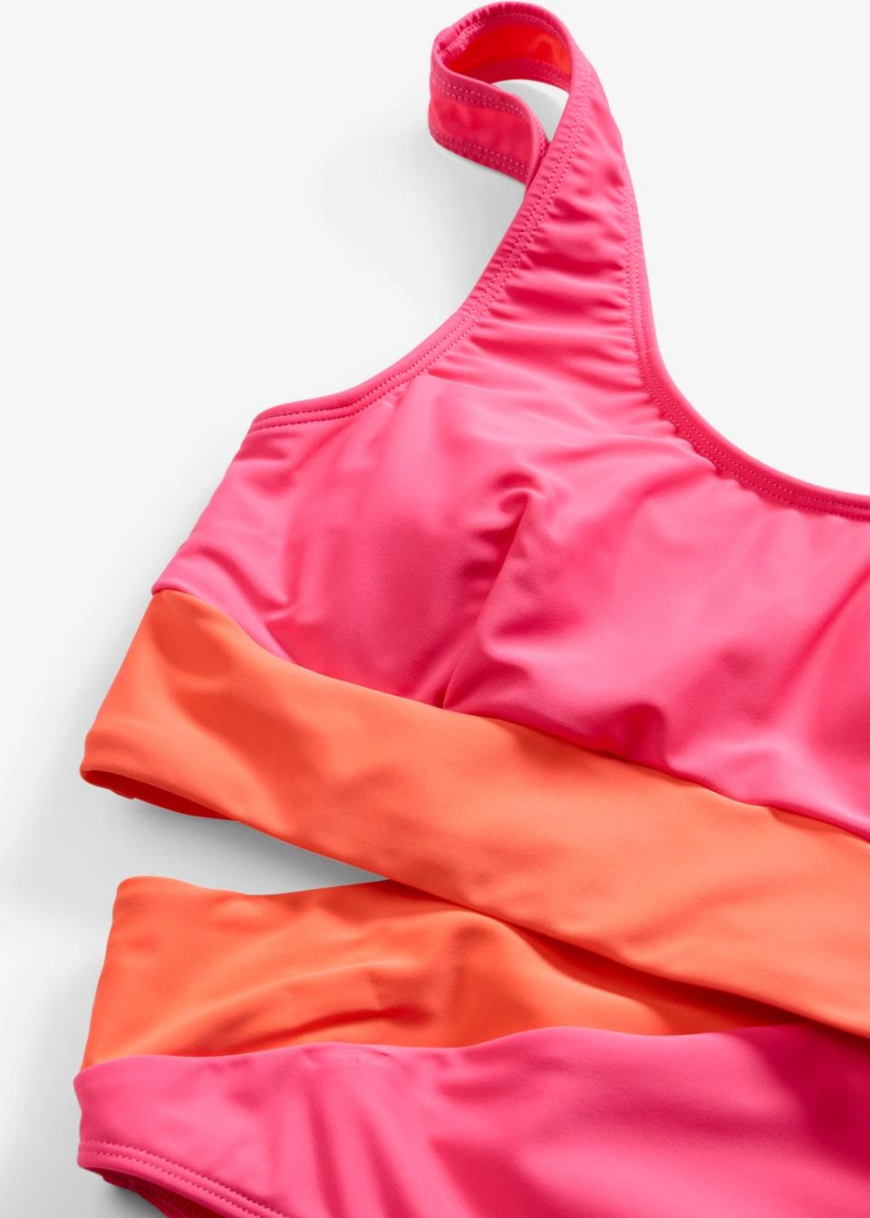 GÓRA OD BIKINI