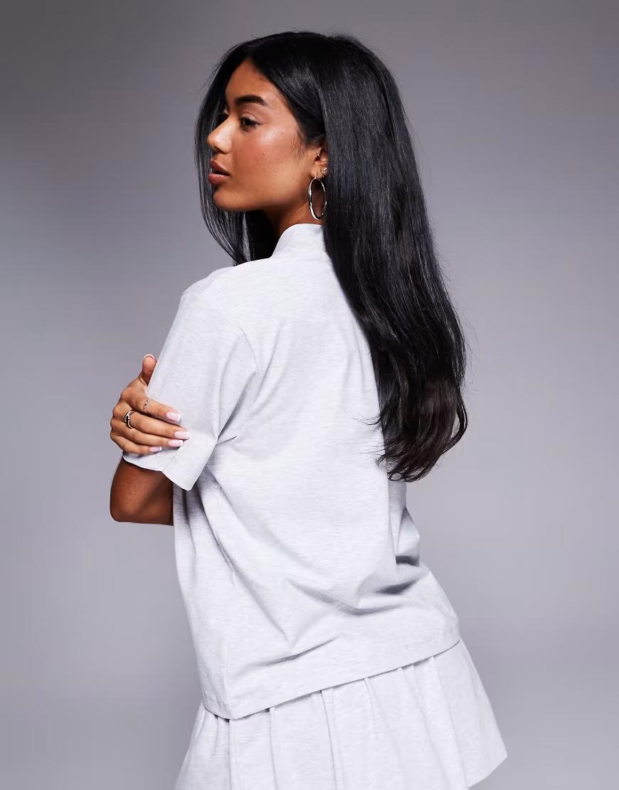 szary t-shirt basic