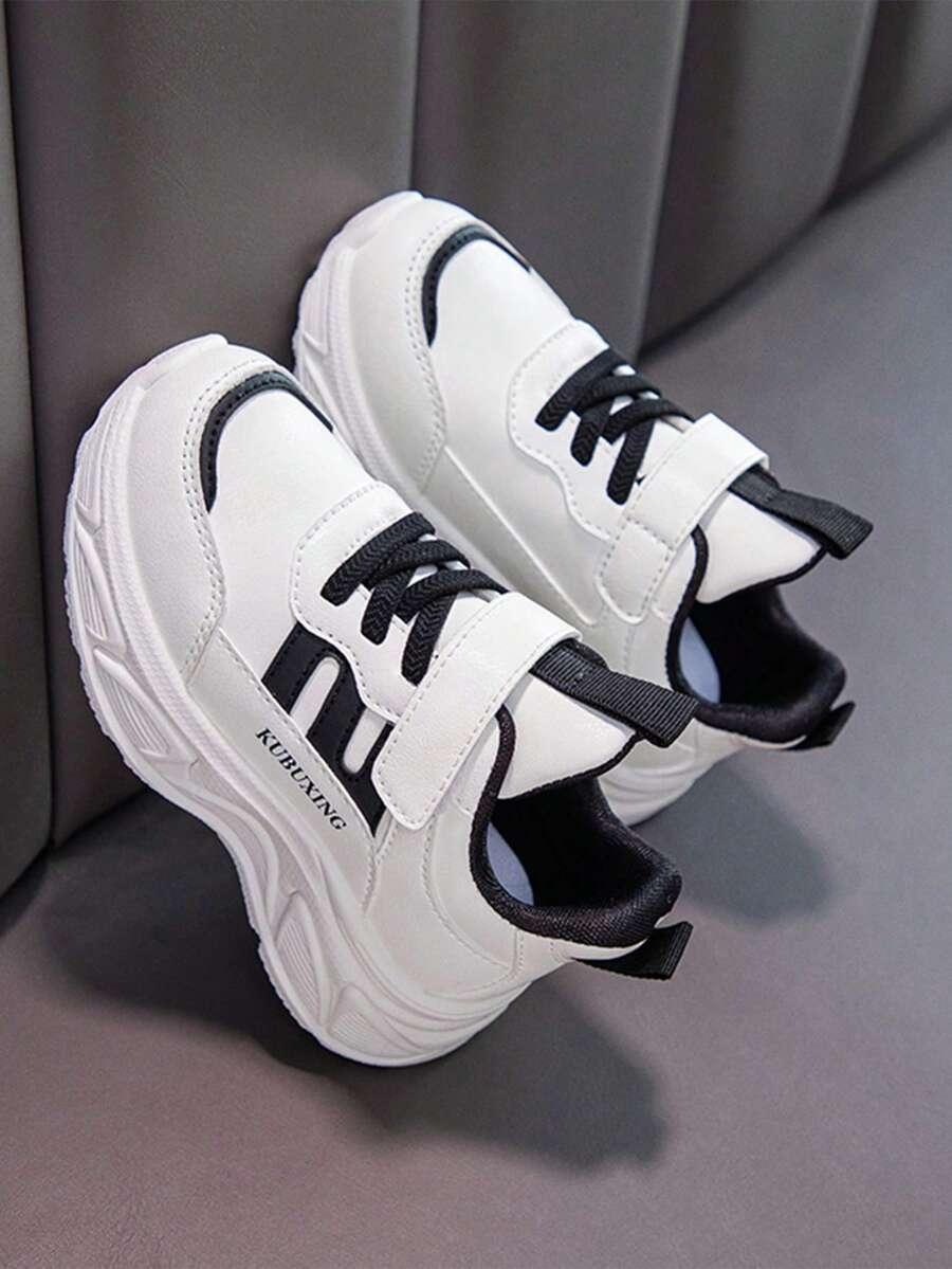 białe buty sportowe